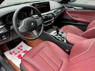 BMW 5 Series 2022 Segundo cambio 525Li M Conjunto deportivo exterior foto 6 BMW 5 Series 2022 Segundo cambio 525Li M Conjunto deportivo exterior foto 6