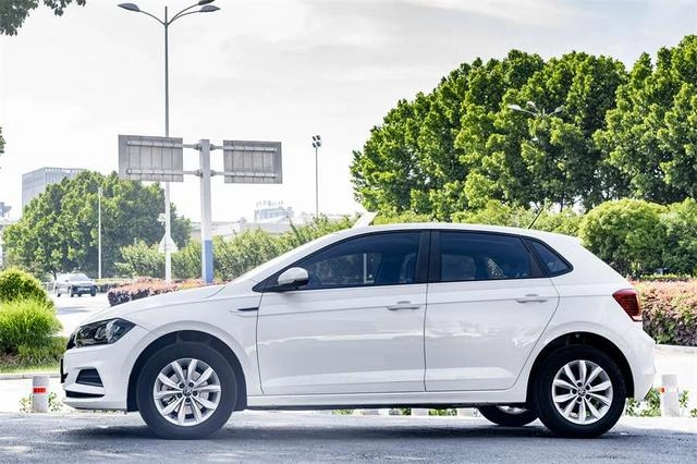 Volkswagen Polo 2021 Plus 1.5L Automatic Colorful Technology Edition exterior photo 5
