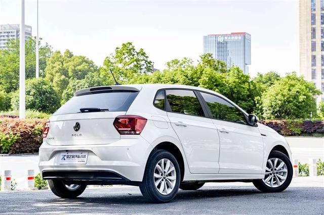 Volkswagen Polo 2021 Plus 1.5L Automatic Colorful Technology Edition exterior photo 6