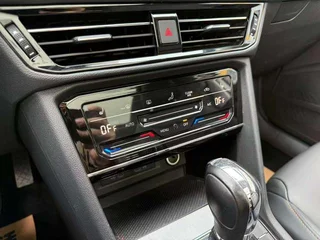 Volkswagen Tharu 2022 330TSI Versión tope de gama con tracción a las cuatro ruedas interior foto 11 Volkswagen Tharu 2022 330TSI Versión tope de gama con tracción a las cuatro ruedas interior foto 11