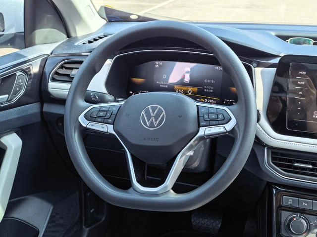 Volkswagen Tharu 2025 New talent 300TSI Sharp Edition interior photo 11