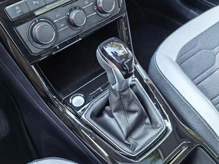 Volkswagen Tharu 2025 New talent 300TSI Sharp Edition interior photo 13