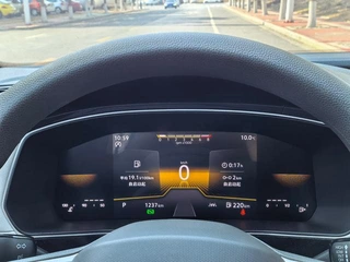 Volkswagen Tharu 2025 New talent 300TSI Sharp Edition interior photo 15