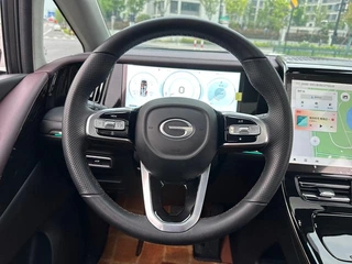 GAC Trumpchi M8 2024 Master Series 2.0TGDI Ultimate Edition interior photo 11