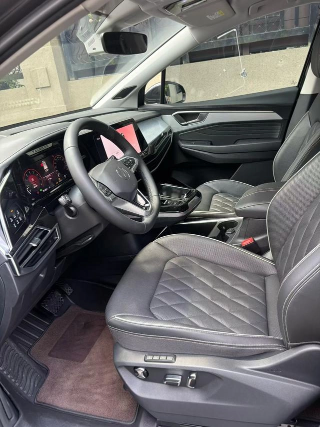 Volkswagen Talagon 2023 530TSI Version gagnante phare à quatre roues motrices Pro 6 Siège intérieur photo 6