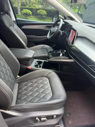 Volkswagen Talagon 2023 530TSI Version gagnante phare à quatre roues motrices Pro 6 Siège intérieur photo 7