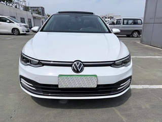Volkswagen Golf 2023 Модификация 280TSI DSG Pro экстерьер фото 2 Volkswagen Golf 2023 Модификация 280TSI DSG Pro экстерьер фото 2