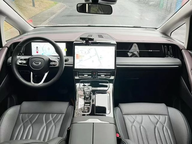 GAC Trumpchi M8 2024 Master Series 2.0TGDI Premium Edition exterior photo 4