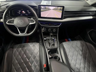 Volkswagen Sagitar 2023 300TSI DSG Édition Excellence intérieur photo 8
