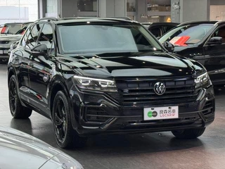 Volkswagen Touareg 2022 3.0TSI Острая версия Черный спортивный костюм экстерьер фото 3
