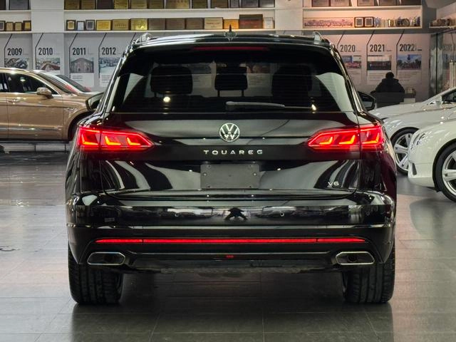 Volkswagen Touareg 2022 3.0TSI Острая версия Черный спортивный костюм экстерьер фото 5