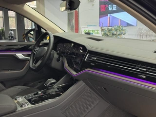 Volkswagen Touareg 2022 3.0TSI Острая версия Черный спортивный костюм экстерьер фото 9