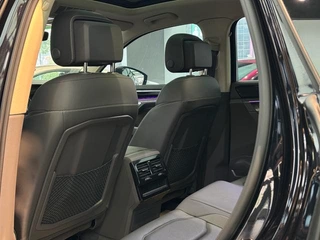 Volkswagen Touareg 2022 3.0TSI Острая версия Черный спортивный костюм интерьер фото 18