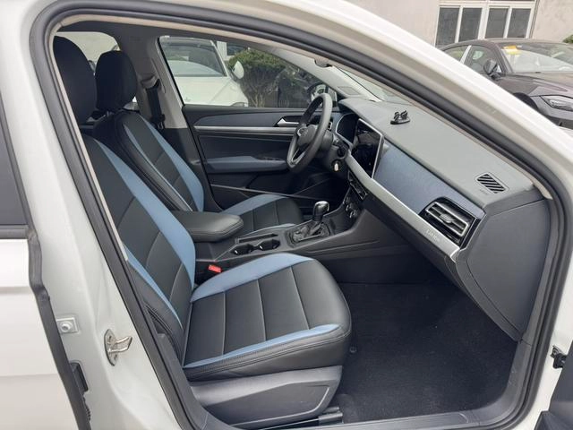 Volkswagen Lavida 2024 1.5L Version automatique intérieur photo 12