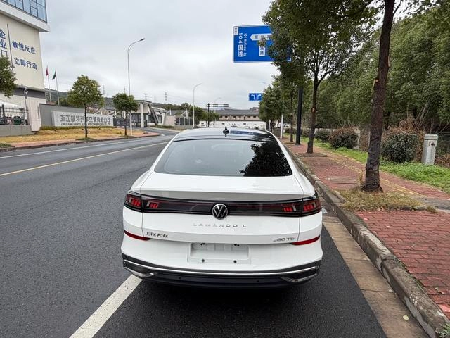 Volkswagen Lamando 2022 Lamando L 280TSI DSG Cool Spicy Edition interior photo 8