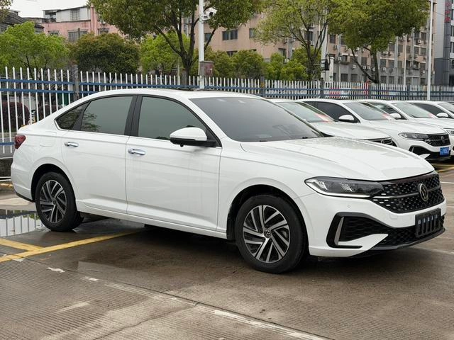 Volkswagen Lavida 2023 Reforma 1.5L Versión automática de cinco millones exterior foto 3