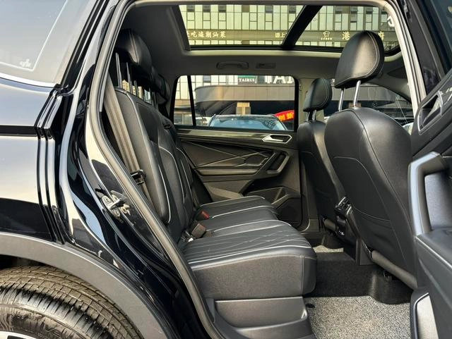 Volkswagen Tiguan L 2024 outstanding 330TSI Two-wheel drive R-Line Long Yao Edition exterior photo 4