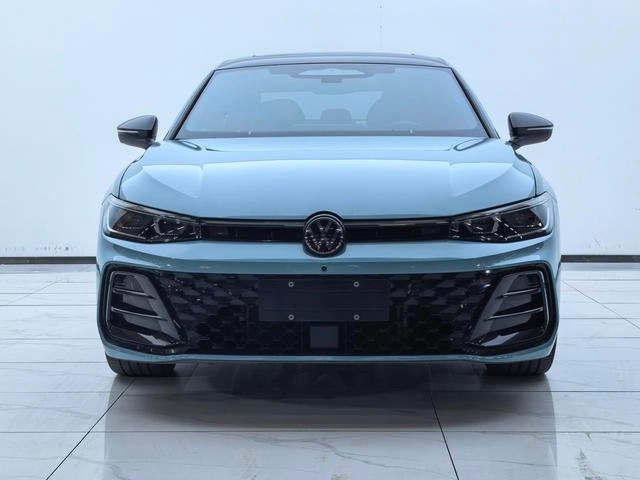 Volkswagen Passat 2025 Pro 380TSI Long Zun Edition exterior photo 2