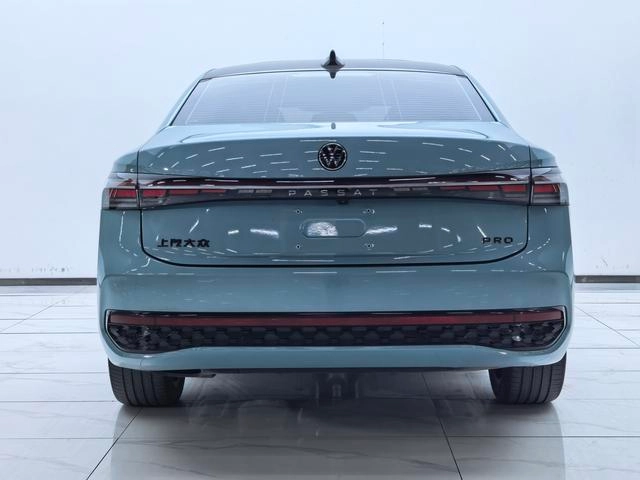 Volkswagen Passat 2025 Pro 380TSI Long Zun Edition interior photo 8