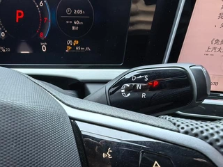 Volkswagen Passat 2025 Pro 380TSI Long Zun Edition interior photo 10