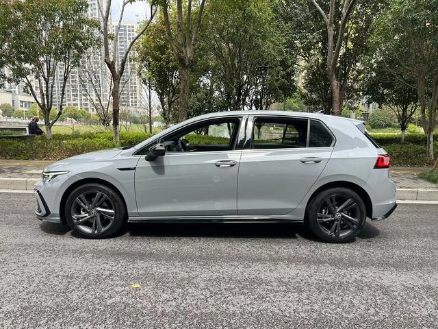 Volkswagen Golf 2023 280TSI DSG R-Line exterior photo 4