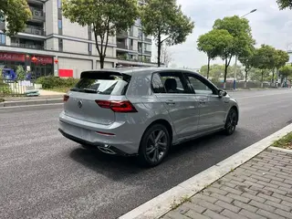 Volkswagen Golf 2023 280TSI DSG R-Line interior photo 6