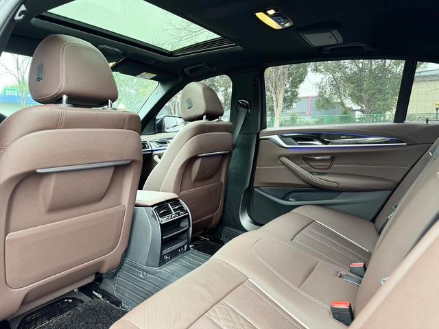 BMW 5 Series 2022 Second change 525Li M Sports suit interior photo 9