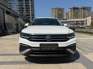 Volkswagen Tiguan L 2022 330TSI Versión cómoda con tracción automática en dos ruedas exterior foto 2 Volkswagen Tiguan L 2022 330TSI Versión cómoda con tracción automática en dos ruedas exterior foto 2
