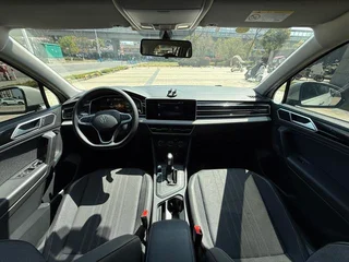 Volkswagen Tiguan L 2022 330TSI Versión cómoda con tracción automática en dos ruedas exterior foto 6 Volkswagen Tiguan L 2022 330TSI Versión cómoda con tracción automática en dos ruedas exterior foto 6