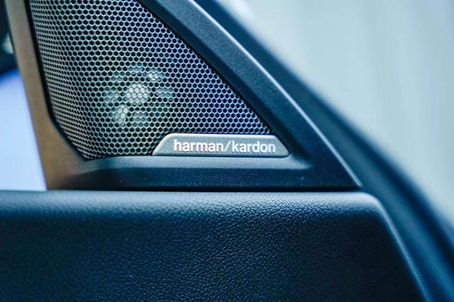 BMW M2 2023 M2 Coupé interior foto 8