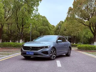 Volkswagen Passat 2022 330TSI Versión de élite