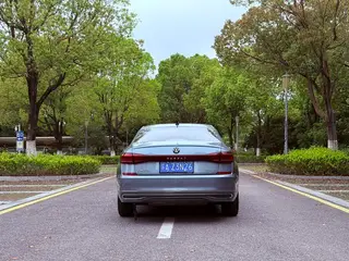 Volkswagen Passat 2022 330TSI Elite Edition exterior photo 5
