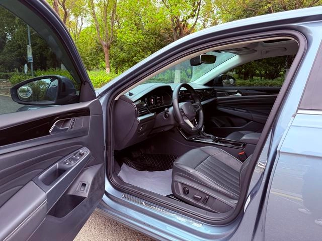 Volkswagen Passat 2022 330TSI Elite Edition exterior photo 7