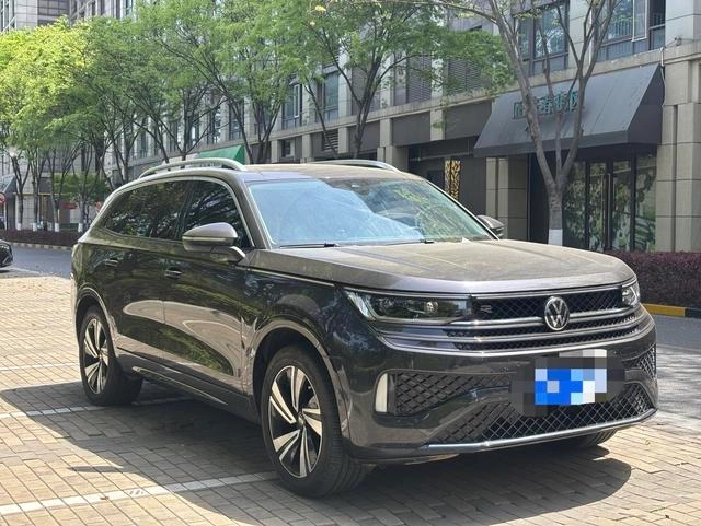 Volkswagen Tavendor 2023 380TSI Four-wheel drive R-Line Tour Edition exterior photo 3