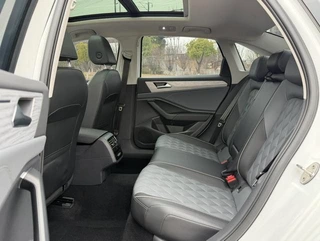 Volkswagen Sagitar 2023 300TSI DSG Превосходная версия интерьер фото 12