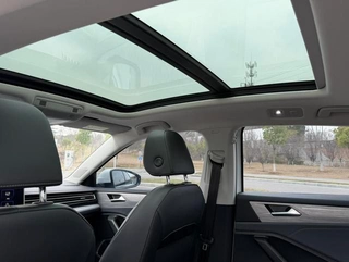 Volkswagen Sagitar 2023 300TSI DSG Превосходная версия интерьер фото 13