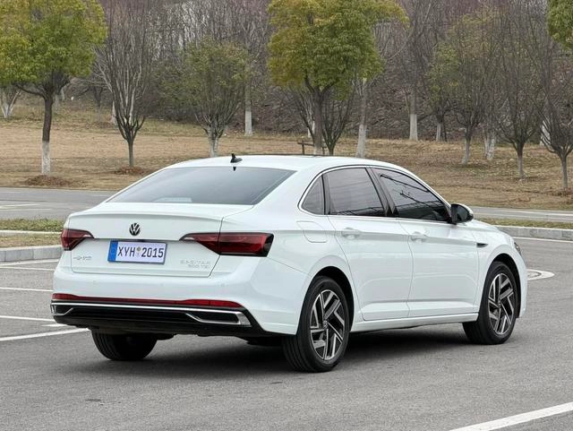 Volkswagen Sagitar 2023 300TSI DSG Превосходная версия интерьер фото 17
