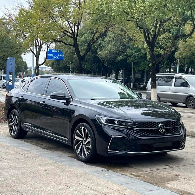 Volkswagen Passat 2022 330TSI Star Elite Edition exterior photo 3