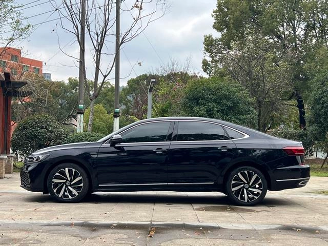 Volkswagen Passat 2022 330TSI Star Elite Edition exterior photo 7