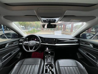 Volkswagen Passat 2022 330TSI Star Elite Edition interior photo 11