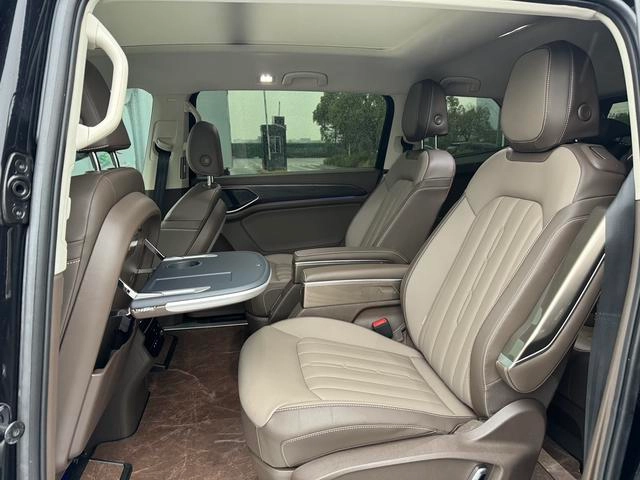 Volkswagen Viloran 2024 380TSI Zunchi Edition interior photo 10