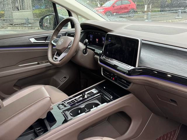 Volkswagen Viloran 2024 380TSI Zunchi Edition interior photo 13