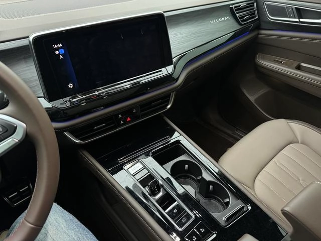 Volkswagen Viloran 2024 380TSI Zunchi Edition interior photo 16