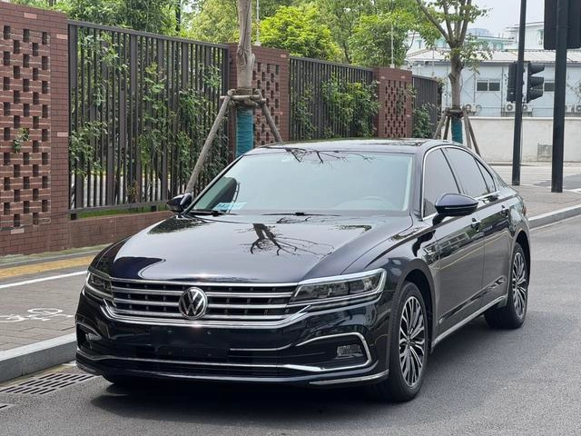 Volkswagen Phideon 2021 380TSI Edición de lujo exterior foto 1 Volkswagen Phideon 2021 380TSI Edición de lujo exterior foto 1