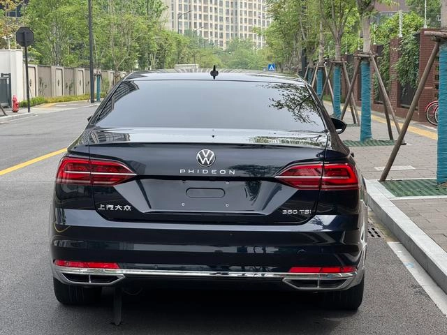 Volkswagen Phideon 2021 380TSI Edición de lujo exterior foto 4 Volkswagen Phideon 2021 380TSI Edición de lujo exterior foto 4