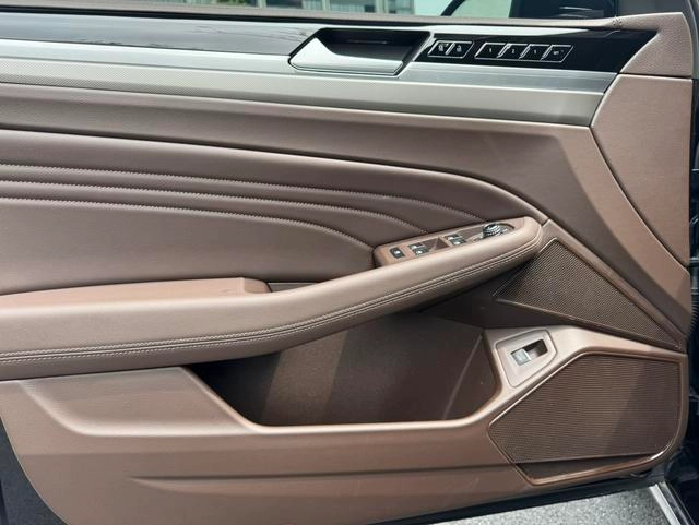 Volkswagen Phideon 2021 380TSI Edición de lujo exterior foto 9 Volkswagen Phideon 2021 380TSI Edición de lujo exterior foto 9