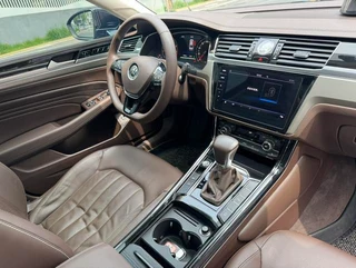 Volkswagen Phideon 2021 380TSI Edición de lujo interior foto 17 Volkswagen Phideon 2021 380TSI Edición de lujo interior foto 17