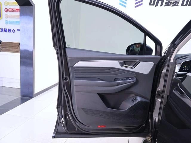 Volkswagen Talagon 2022 380TSI Flagship Flagship Edition 7 Кресло интерьер фото 19