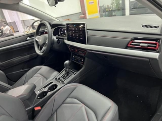 Volkswagen Lavida 2024 300TSI DSG Звездное ведущее издание интерьер фото 13 Volkswagen Lavida 2024 300TSI DSG Звездное ведущее издание интерьер фото 13