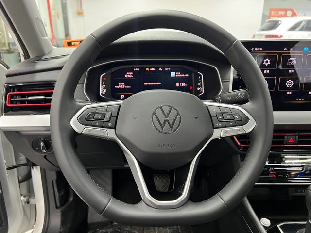 Volkswagen Lavida 2024 300TSI DSG Звездное ведущее издание интерьер фото 15 Volkswagen Lavida 2024 300TSI DSG Звездное ведущее издание интерьер фото 15